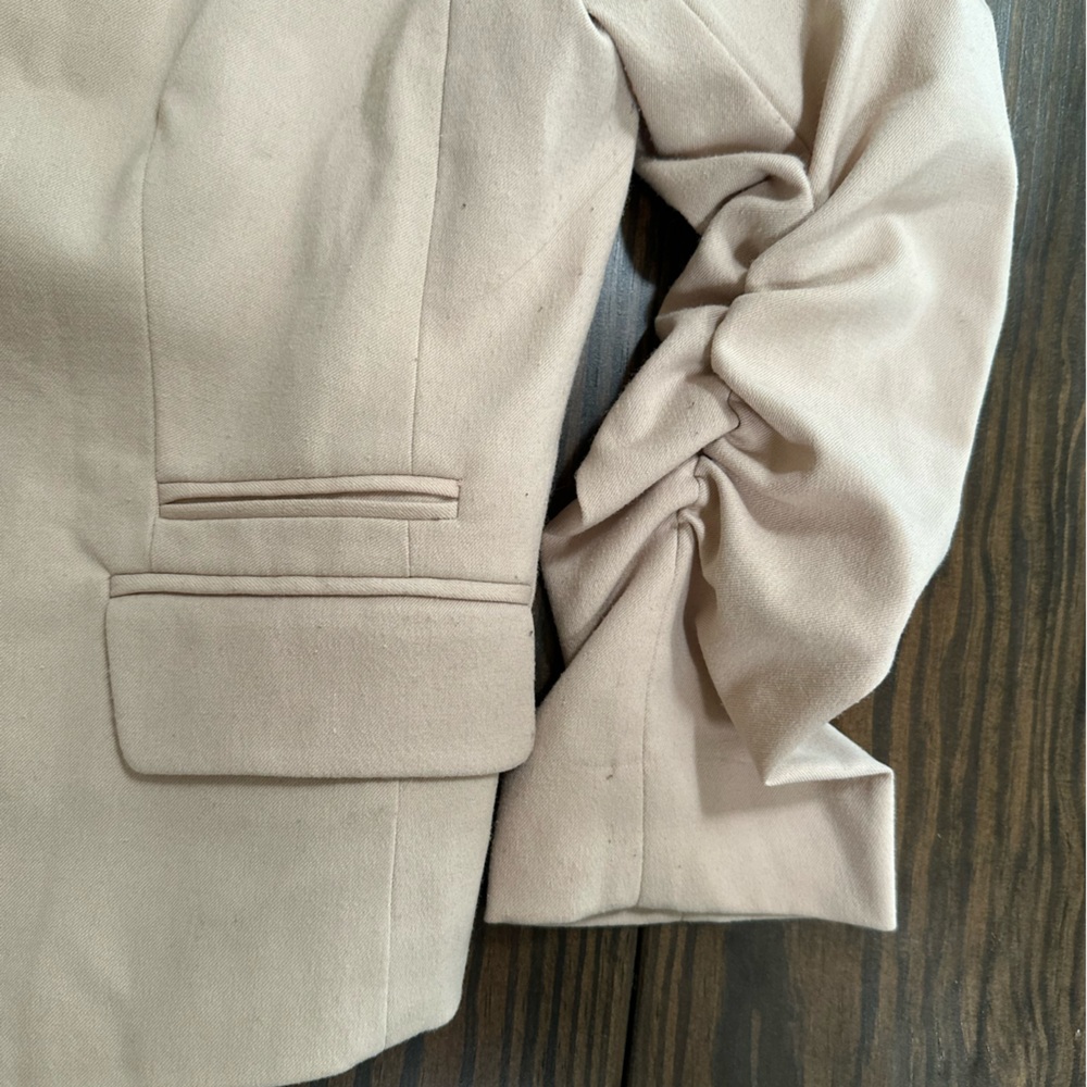 Cropped Cream Jacket - Picture 3 of 5